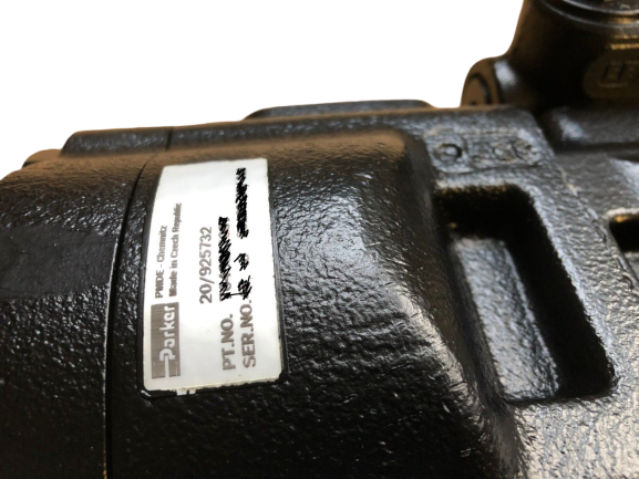 20/925732 Genuine Parker / JCB Telehandler Triple Hydraulic pump 40 + 33 + 16 CC/REV - Unwin Hydraulic Engineering